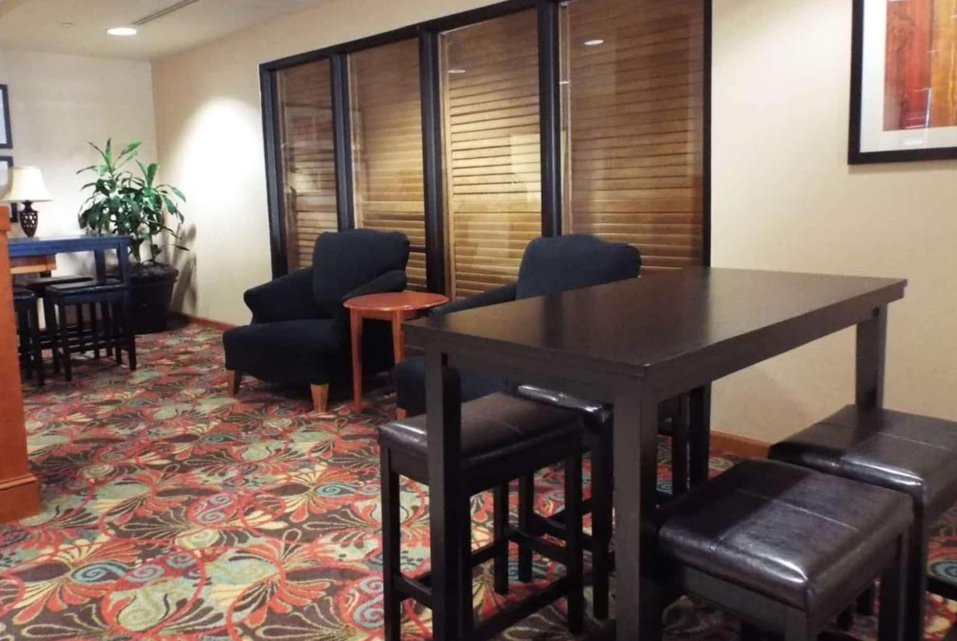 Spark By Hilton Greensboro Ngoại thất bức ảnh