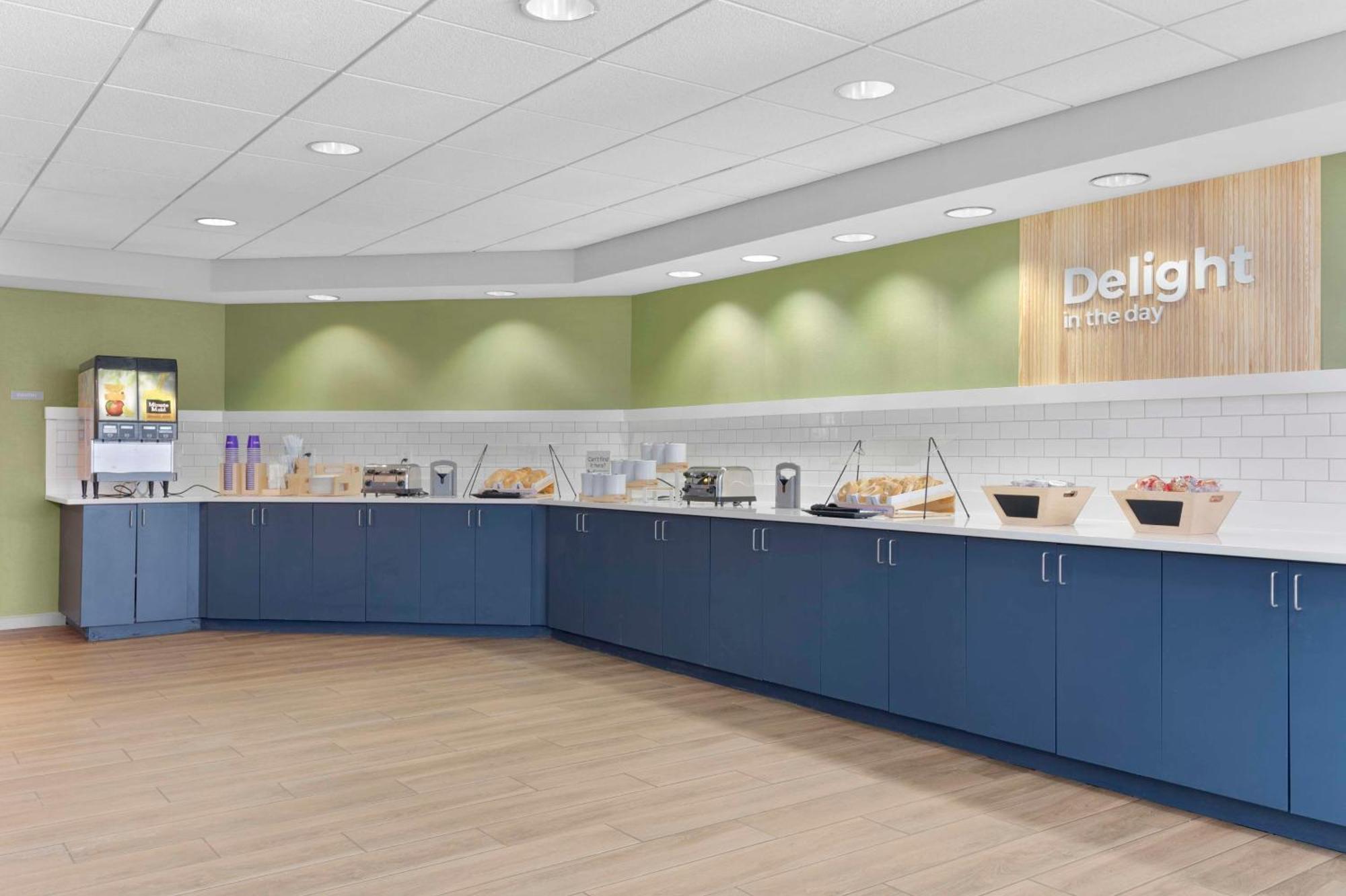 Spark By Hilton Greensboro Ngoại thất bức ảnh
